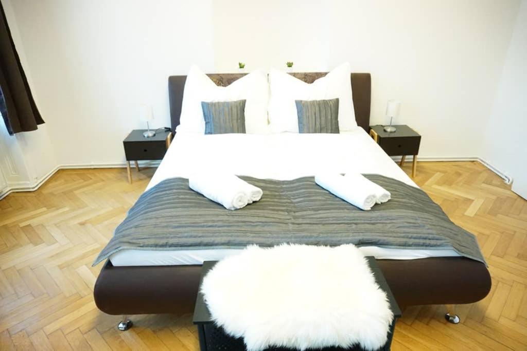 Urban City Apartment - Contactless Check-In Відень Екстер'єр фото